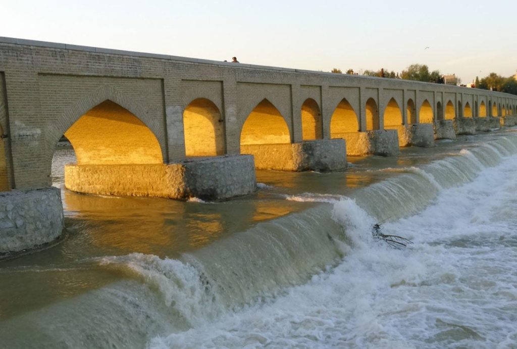 پل مارنان جاهای دیدنی اصفهان