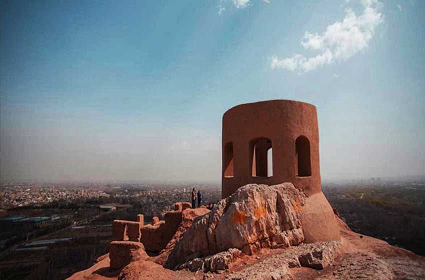کوه آتشگاه جاهای دیدنی اصفهان