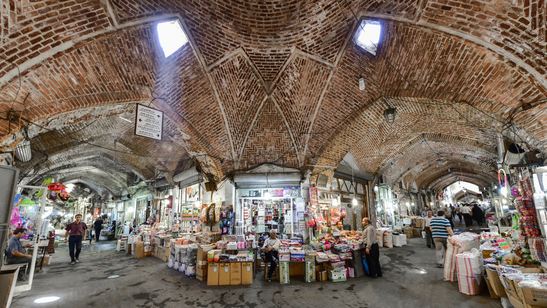 بازار بزرگ تبریز؛ زنده ترین بازار تاریخی