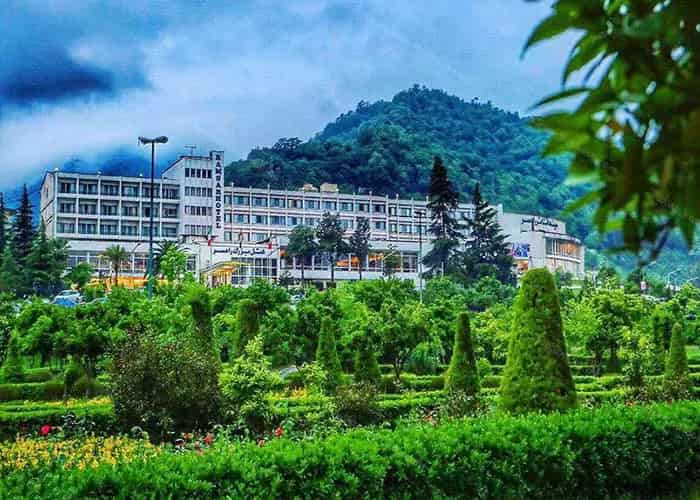 تفریحات و سرگرمی‌های بلوار معلم