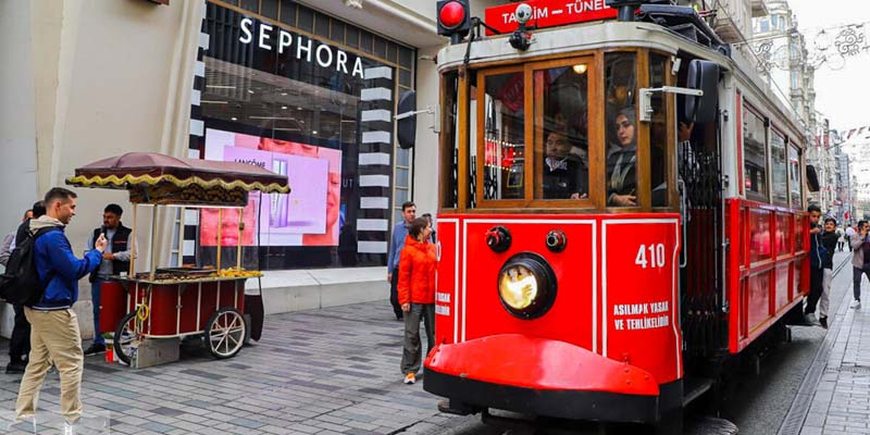 خیابان استقلال