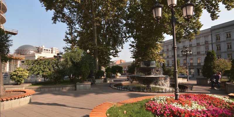 پارک پوشکین تفلیس