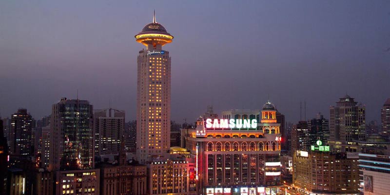 هتل رادیسون بلو نیو ورلد (Radisson Blu Hotel Shanghai New World